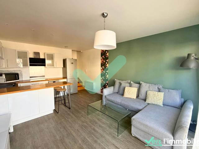 Maison 42 m2 meublée en location à Reims avec extérieur et place de parking