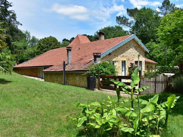 Maison avec jardin et terrasse
