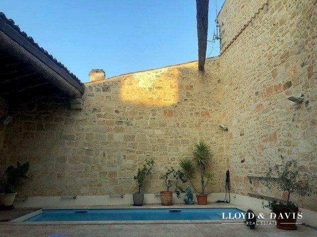 Maison 436 m2 Saint Gilles