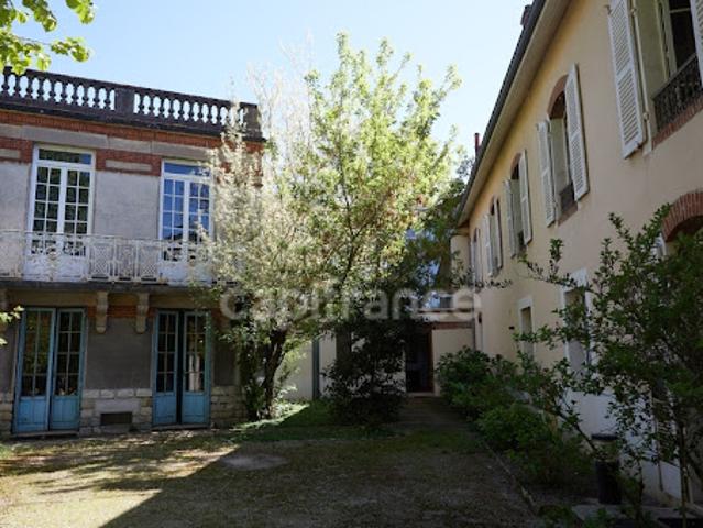 Maison avec jardin