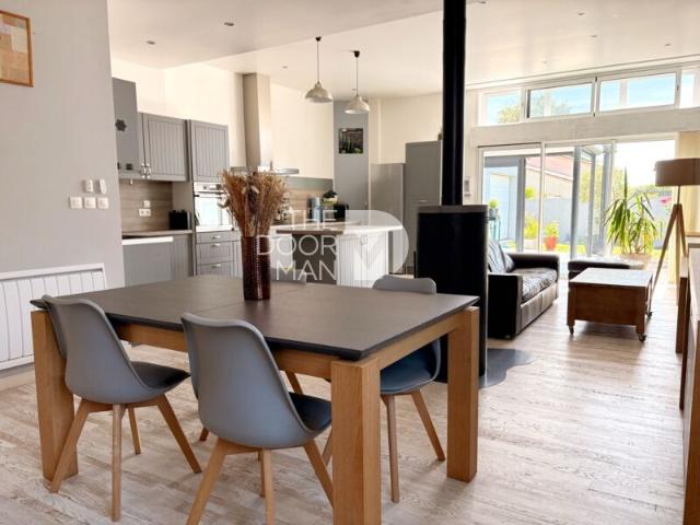 Maison 44680