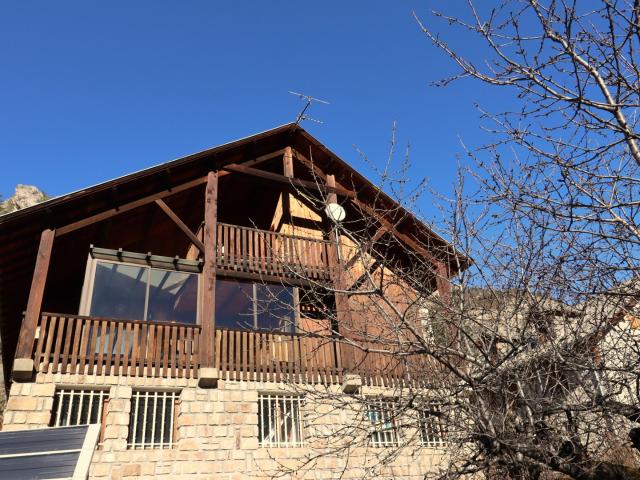 Maison 450 m2 avec commerce