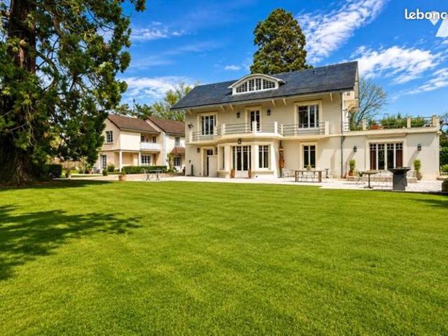 Maison 450 m² JOUY EN JOSAS