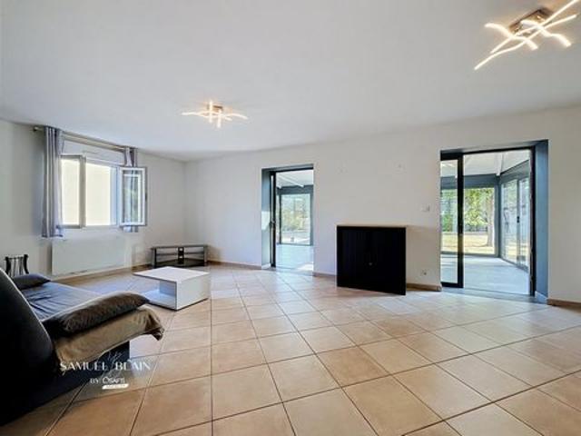 Maison 4/5 ch, véranda, 2 garages, big studio