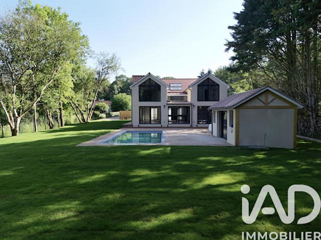 Maison contemporaine avec jardin
