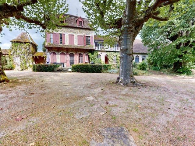 Maison 476 m2 Serrières de Briord
