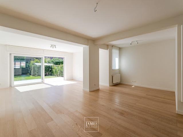 Maison avec jardin et terrasse