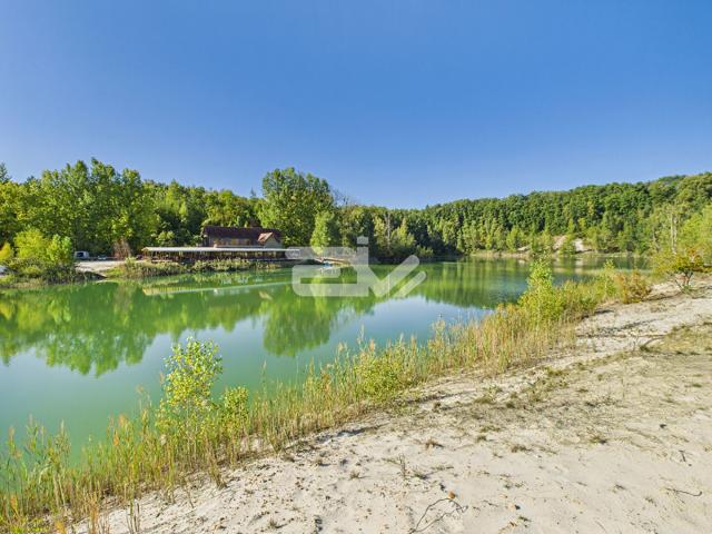 Maison 48 pièces 1 050 m²