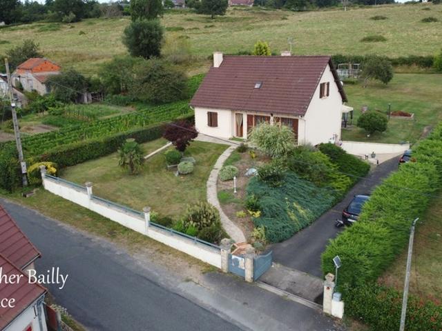 Maison 4 chambres, 140 m² sur un terrain de 1700 m²