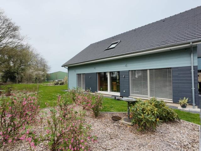 Maison 4 chambres 2400 m2 de jardin QUIBERVILLE SUR MER 76