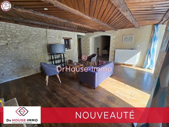 Maison 4 chambres, 3 salles d'eau, une salle de bain, un garage Rare à la Mothe