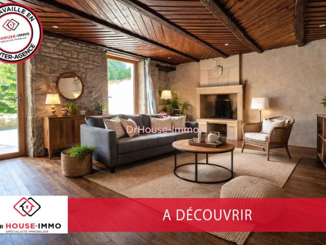 Maison 4 chambres, 3 salles d'eau, une salle de bain, un garage Rare à la Mothe