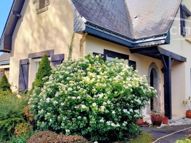 Maison 4 chambres à BAINS SUR OUST