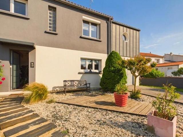 Maison 4 chambres au coeur de Lagord, garage et jardin