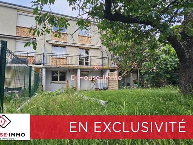 Maison 4 chambres avec garage et jardin