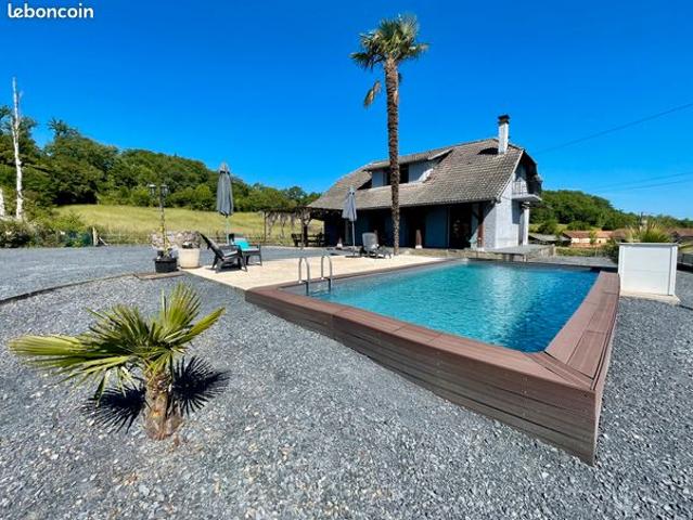 Maison 4 chambres avec jardin et piscine à Soublecause