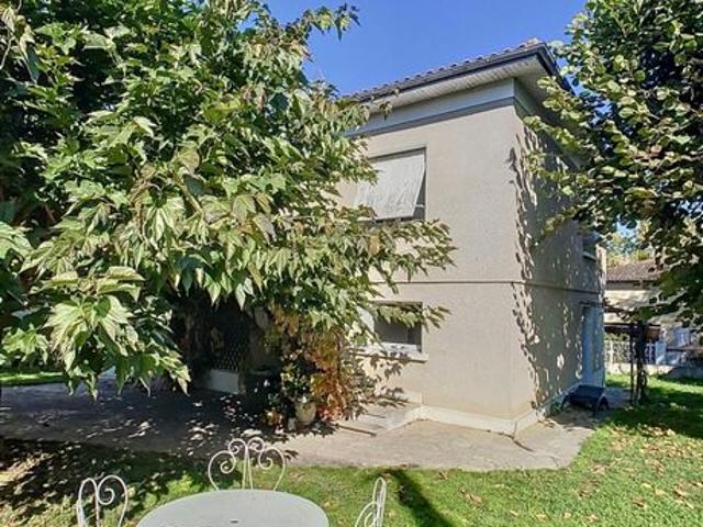 Une maison lumineuse et parfaitement située !