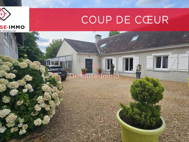 Maison 4 chambres avec piscine et dépendance