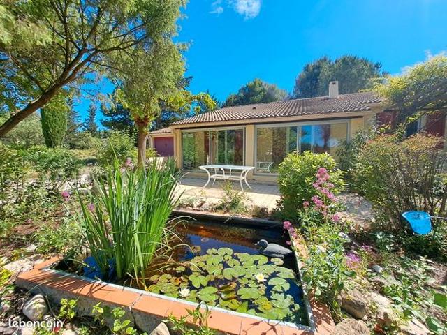 Maison 4 chambres avec vue dégagée sur grand terrain de 1400m² – Lédenon