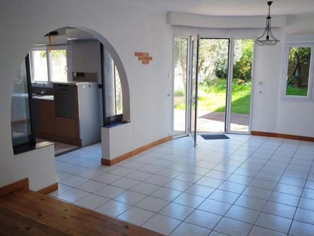 Maison 4 chambres + bureau
