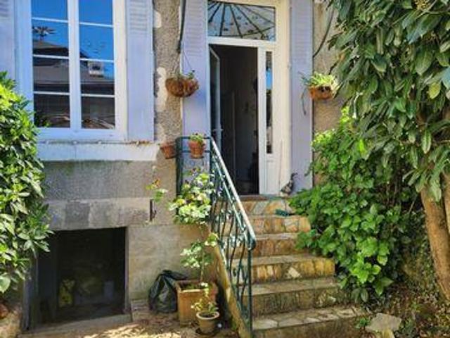 Maison 4 chambres, CONFOLENS Poitou Charentes 16500 DS81996193