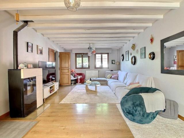 MAISON 4 CHAMBRES GARAGE JARDIN
