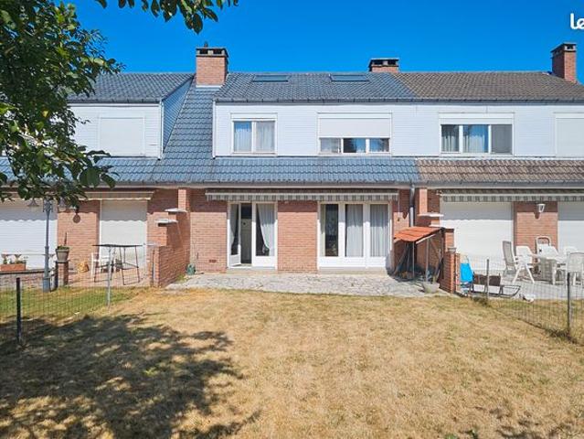 Maison 4 chambres jardin garage sur Neuville en ferrain