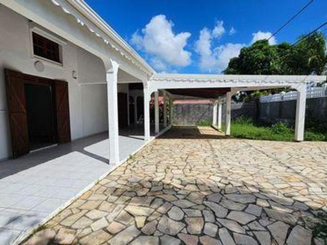 Maison 4 chambres, LES ABYMES LES ABYMES 97139 ES90433226