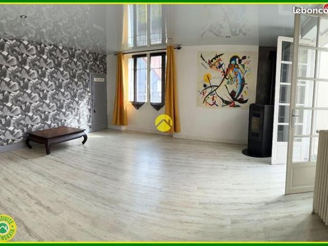 Maison 4 Chambres + Local