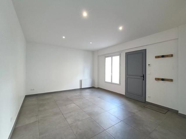 MAISON 4 CHAMBRES NEUVILLE CENTRE
