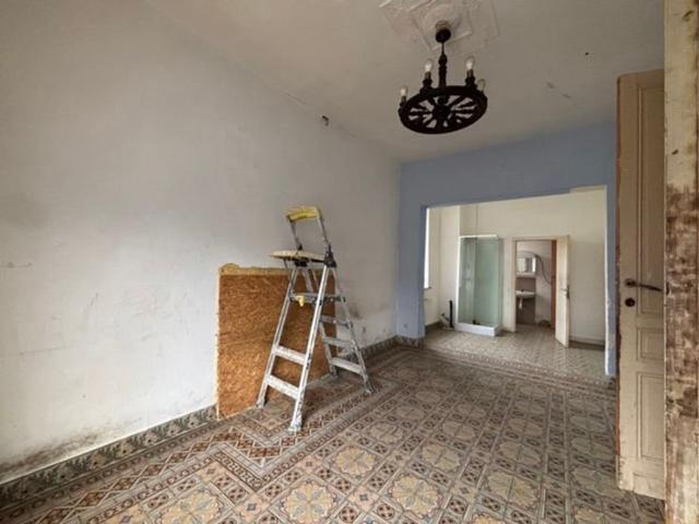 MAISON 4 CHAMBRES SANS JARDIN ARRIERE