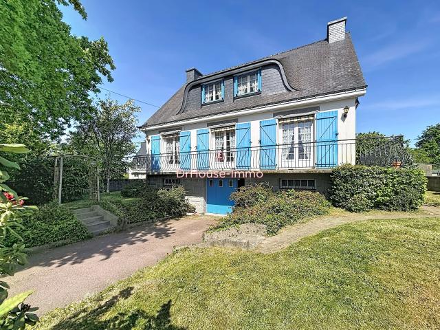 Maison 4 chambres sur 1030 m² de terrain