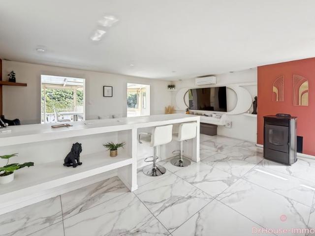 Maison 4 chambres sur 991m² terrain + piscine