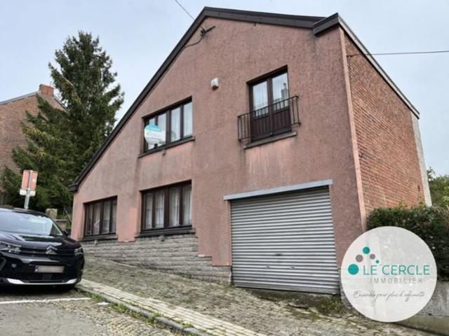Maison 4 façades, 2ch, garage, terrasse et jardin