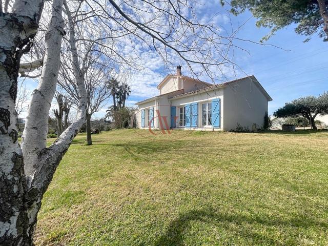 MAISON 4 FACES 143 M2 HAB STYLE MAS PERPIGNAN 6 PIÉCES GARAGE PISCINE PARCELLE 4000 M2