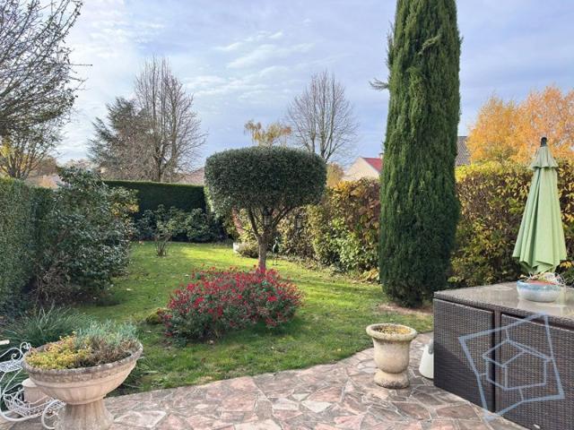 Maison 4 pièce s 80 m2 et 105m² utile