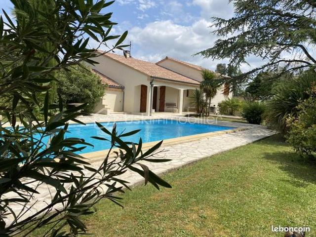 Maison 4 pièces 3 100 m²