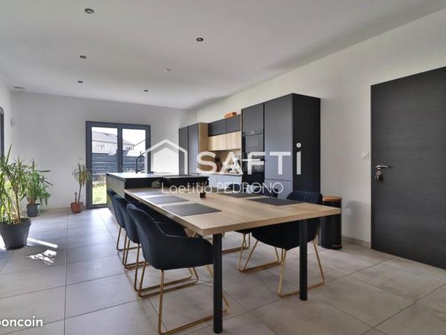 Maison 4 pièces 105 m²