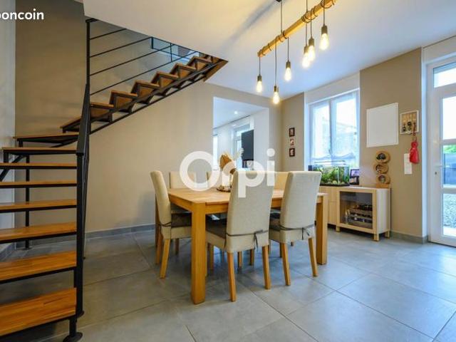 Maison 4 pièces 105 m²