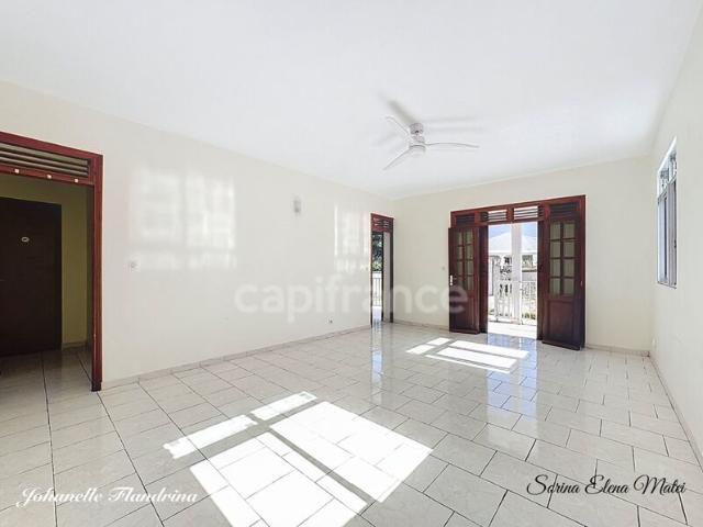 Maison 4 pièces, 105 m² à louer à Le Gosier 97190
