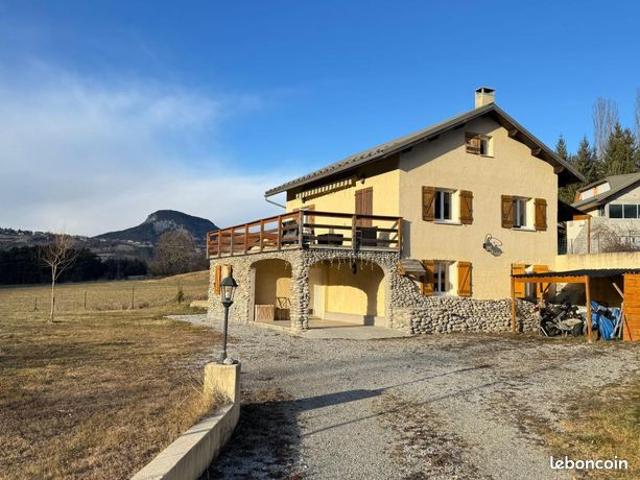 Maison 4 pièces 107 m²