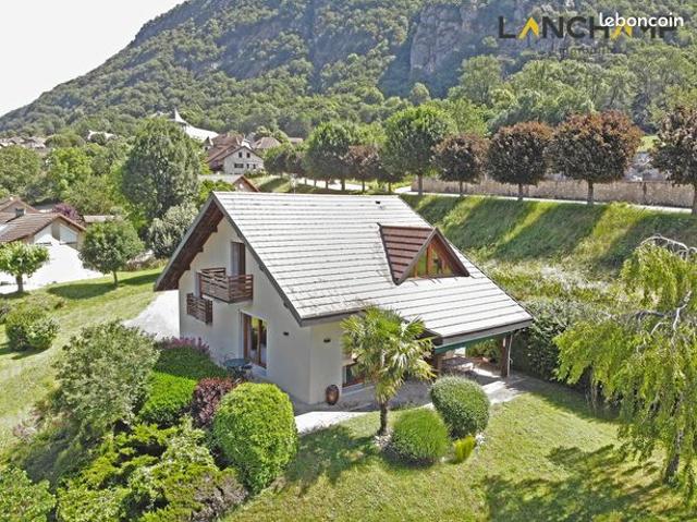 Maison 4 pièces 107 m²