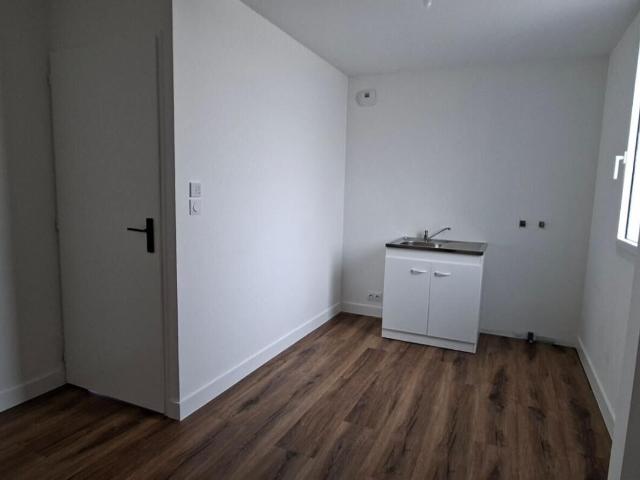 Maison 4 pièces, 108 m² à louer à Mouzillon 44330