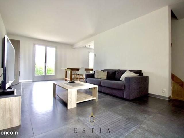 Maison 4 pièces 109 m²