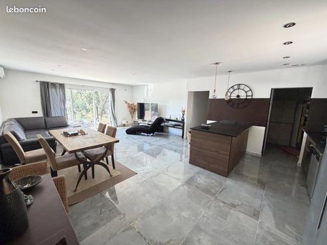 Maison 4 pièces 109 m²