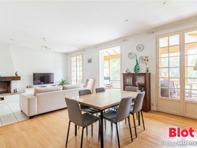 Maison 4 pièces 100 m²