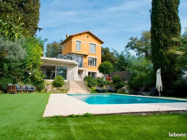 Maison 5 pièces 130 m²
