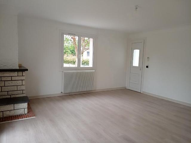 Maison 4 pièces, 100 m² à louer à Saint Pierre du Mont 40280