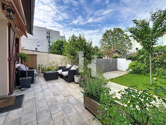MAISON 4 PIECES 100M2 TERRAIN 221 M2 69100 VILLEURBANNE