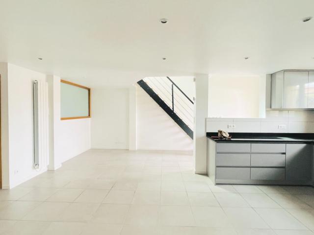 Maison 4 pièces, 102 m² à louer à Cadaujac 33140